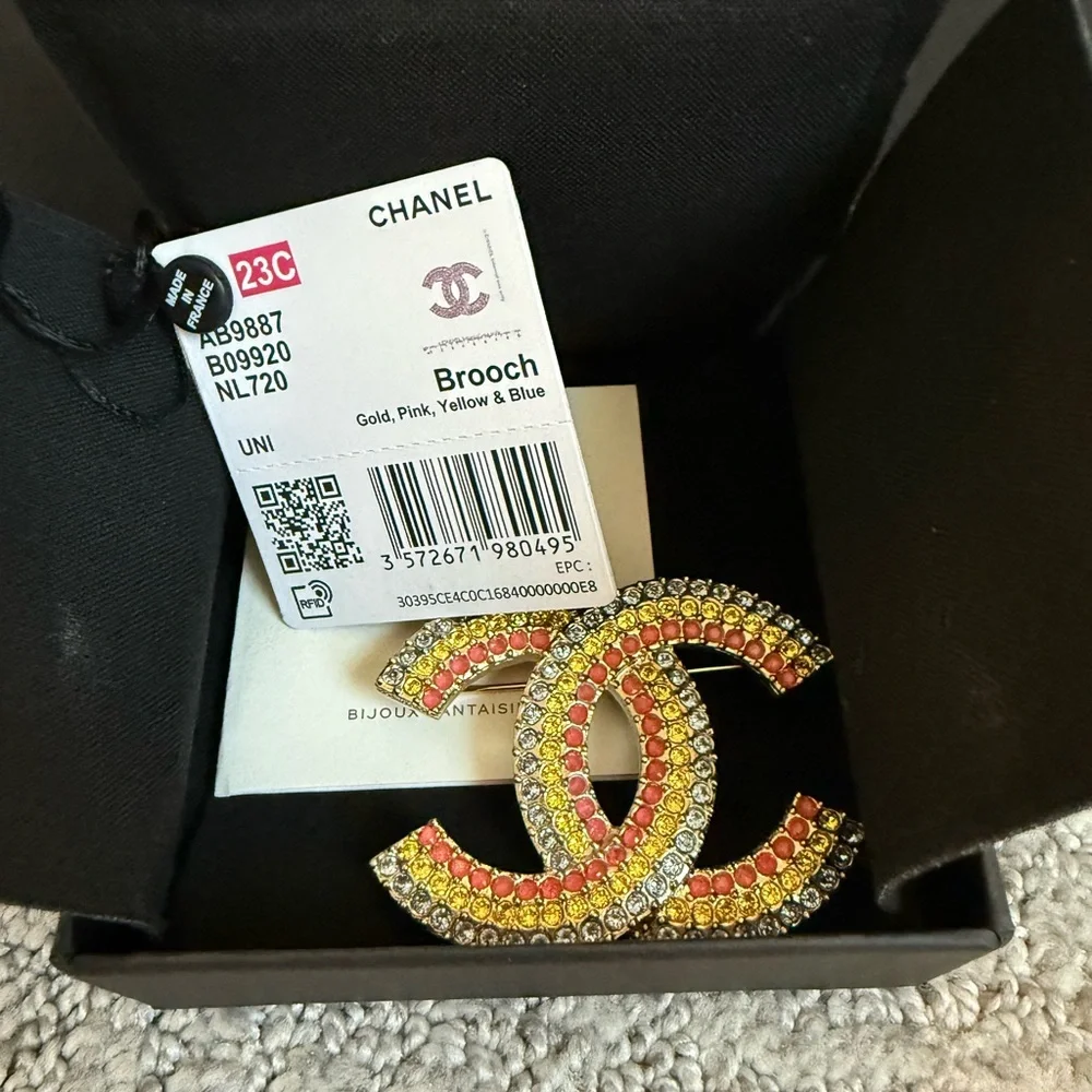 CHANEL this item